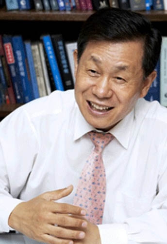 “With the development of diagnostic kits, a huge, meaningful market of early prognosis and diagnosis of cancer has begun to open,” Lee Wang Jae, a professor at Seoul National University, College of Medicine explained.