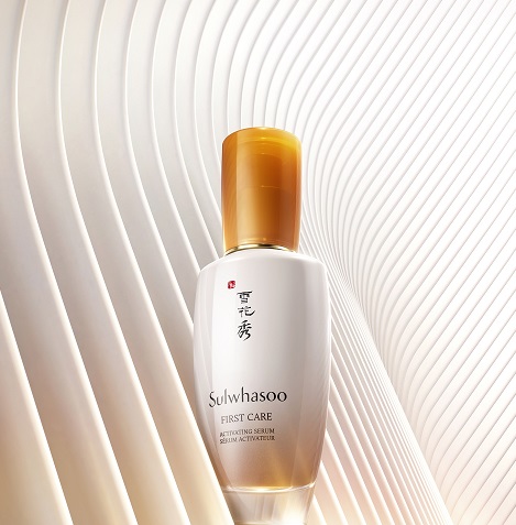 Sulwhasoo’s representative line “Yunjo essence”