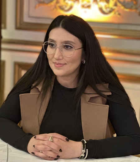M.D. Sheila Farhang emphasized that "medical aesthetics go beyond mere changes in appearance, positively impacting psychological well-being and ultimately enhancing overall quality of life."
