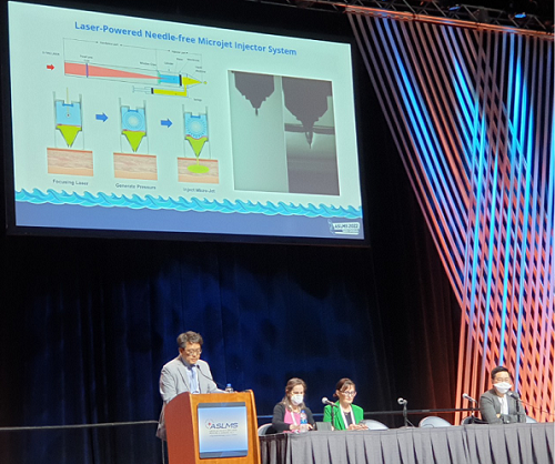 Professor Chang-Hoon Huh of the Department of Dermatology at Seoul National University Bundang Hospital is explaining the principle of Mirajet, a need-free syringe, at the regular meeting of the American Society of Laser Medicine.