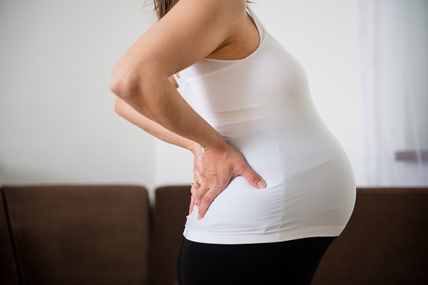 While eliminating back pain during pregnancy may not be possible, many ways exist to prevent and alleviate it. It is essential to actively prepare for this common symptom rather than dismiss it as a natural part of the pregnancy experience. (Photo by Clipart Korea).