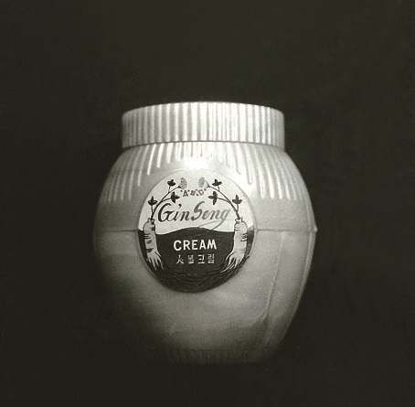 The first Korean herbal medicine cosmetic, ABC Ginseng Cream made from ginseng ingredients as raw materials