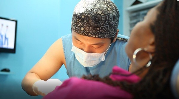 A surgeon at JK Plastic Surgery Center