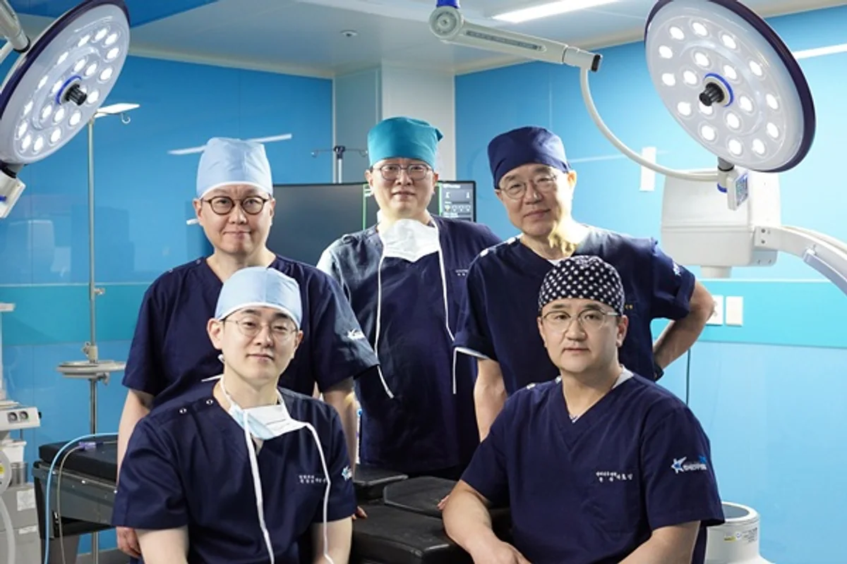 Comprehensive Foot Care: A Collaborative Approach at Yonseigunwoo Hospital