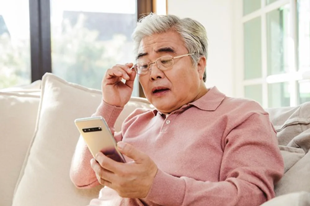 Revolutionary Intraocular Lens Surgery for Presbyopia and Cataracts