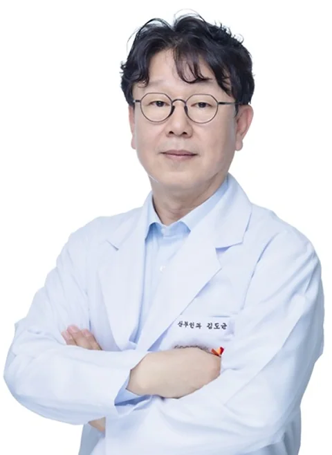 [The Doctor: Master Clinician Report] The Doctor Who Never Overlooks a Patient's Pain .... Professor Kim Do-kyun, Hope for Deep Infiltrating Endometriosis Patients