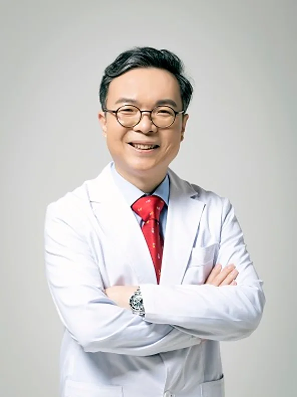 Achieving Beauty: Balancing Internal Health and External Appearance