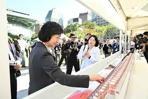[K-beauty] From Skin Age to Personal Color... Fully Immersed in the K-Beauty Experience